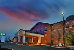 Holiday Inn Express Hotel & Suites Batesville, an IHG Hotel